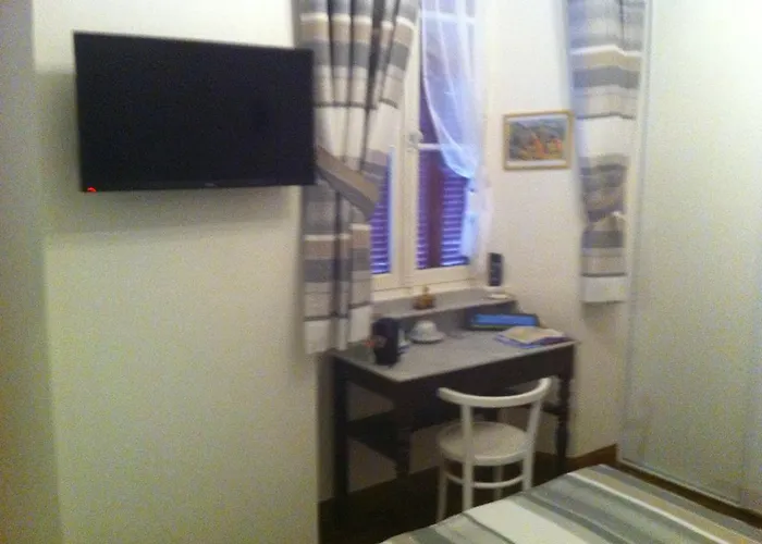 L'orante Couette-café Lourdes