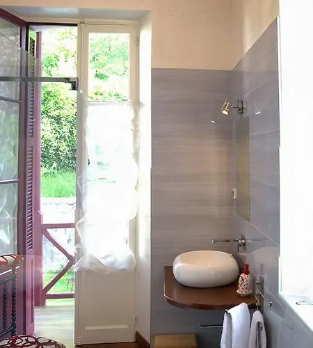 L'orante Couette-café Lourdes