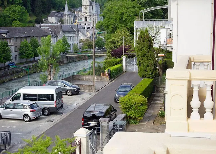 L'orante Couette-café 4*